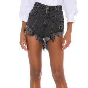 Tessa Shorts in Onyx - Retrofete